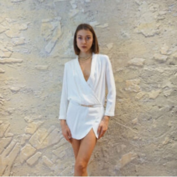 MLM Dresses & Skirts - White MLM size S long sleeve wrap, elastic waste ,mini dress